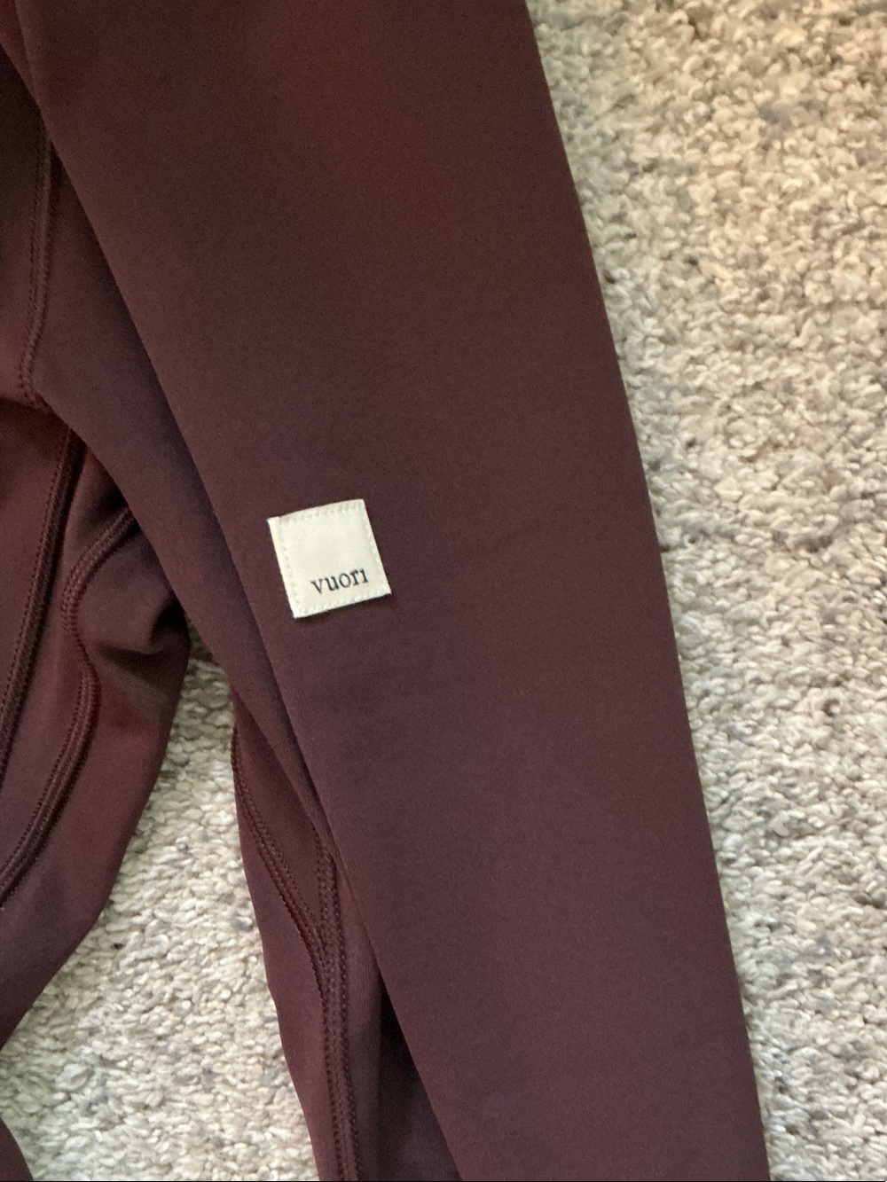 Vuori All the Form Leggings ~ Raisin - Picture 7 of 10